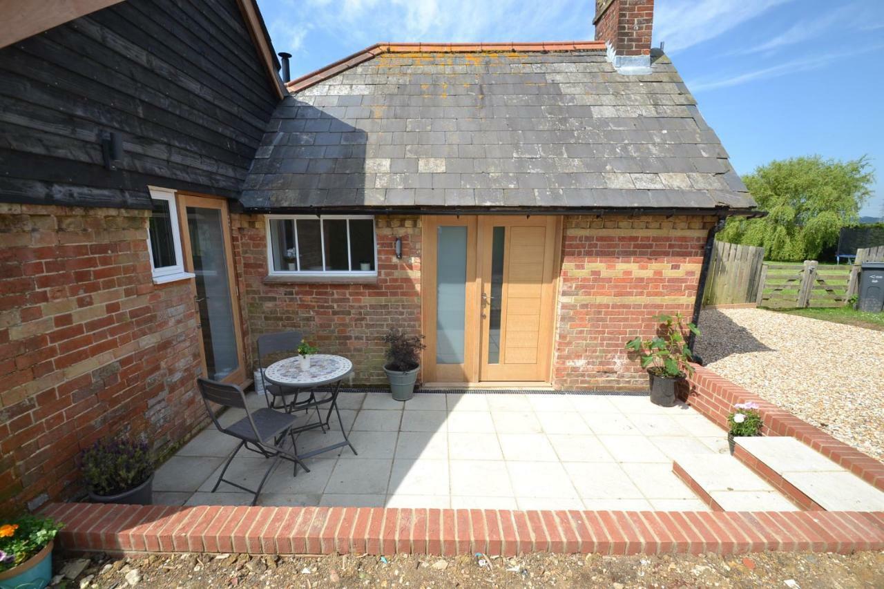 Alberts Dairy Cottage East Cowes Εξωτερικό φωτογραφία